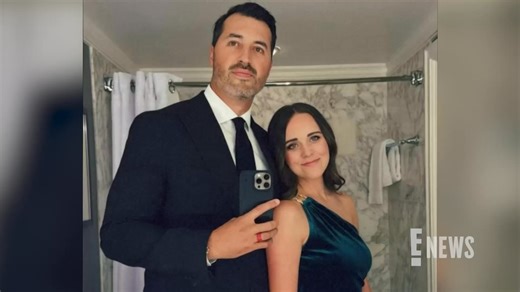 Jinger Duggar’s husband Jeremy Vuolo surprised her with an upgraded wedding ring as they celebrated Christmas with the Dugger family for the first time in nine years. bit.ly/3Ycvqqy | E! News