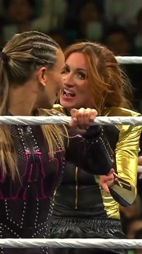 Chaos from every direction in the Women’s #RoyalRumble Match 🫨💥