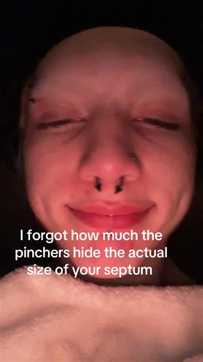 Pincher vs. Spiked Septum Jewelry: How Spikes Reveal True Size