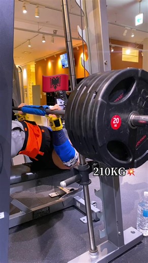 210kg Smith Machine Bench Press Challenge