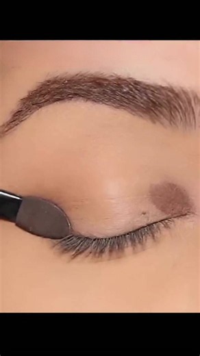 Easy spotlight eye trick for beginners