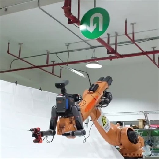 Q: Humanoids or a regular Kuka? A: Yes | Davy Demeyer | 10 comments