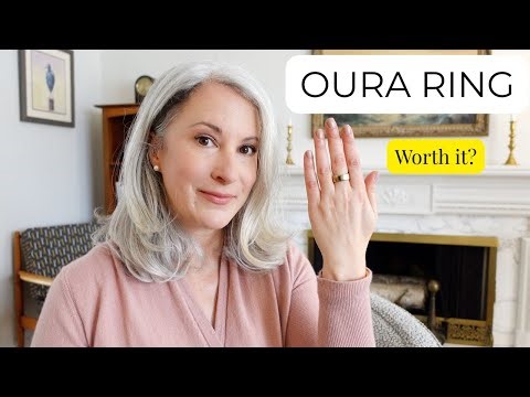 Oura Ring Review: A Thoughtful Midlife Health Tool (Sleep, Cycles & Data)