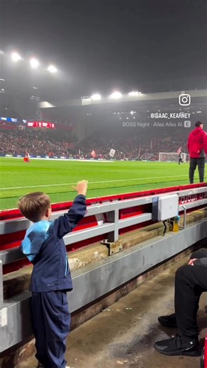 Reunited with my friend Mighty 🤩 ❤️ Isaac was so excited when he seen mighty red 😎