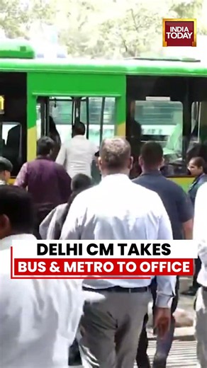 Delhi CM Rekha Gupta Travels By Metro & Bus Under ‘Metro Monday’ Initiative #metro #cmrekhagupta