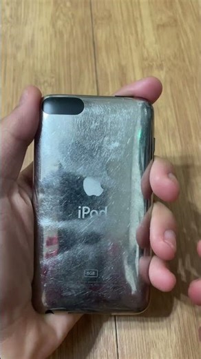 iPod touch 2nd generation (1 Year Later)