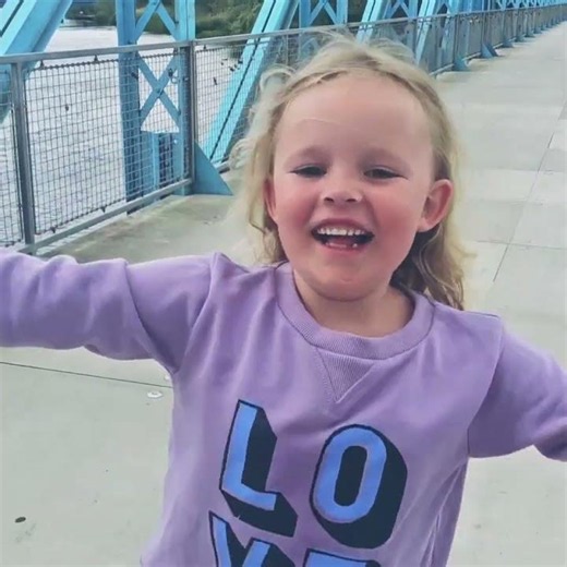 Det handler om at være der for dem, der betyder allermest. 👧💪Det er derfor, jeg træner. 🔥