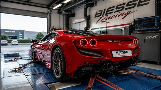 Ferrari F8 Tributo NOVITEC Exhaust Engine Note Full Throttle