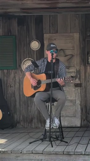 Sam Barber “War” unreleased full performance at Hemman Winery