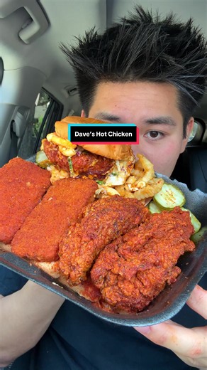 actually my first time having @Dave’s Hot Chicken in houston #daveshotchicken #mukbangs #foodreviewer #viraltiktok #fypツ