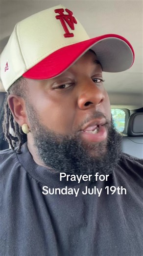 Share this with 3 people. Have a BLESSED Sunday 🙌🏽 #God #Jesus #christiantiktok #trustgod #prayer