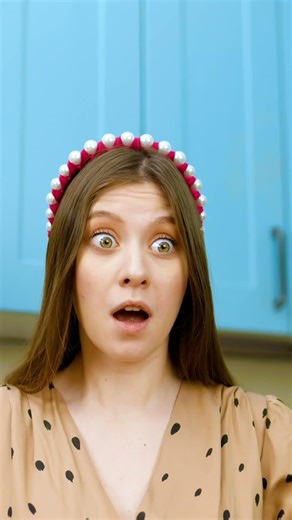 Spill-proof Snack Cup for Toddlers Who Are Too Naughty