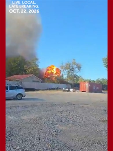 A large chemical fire involving two apparent warehouses has prompted the evacuation of residents in part of Gadsden's Alabama City area. #Alabama #Gadsden #fire