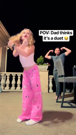 DAD thinks it’s a DUET?! 😂💪🏼 #shorts #viral #dance #funny #comedy #reels #trending #music #fun