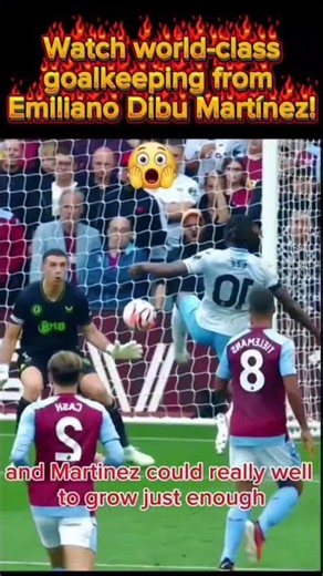Emiliano Martinez Is UNBELIEVABLE! 🧤🔥 World-Class Saves #Shorts #Football