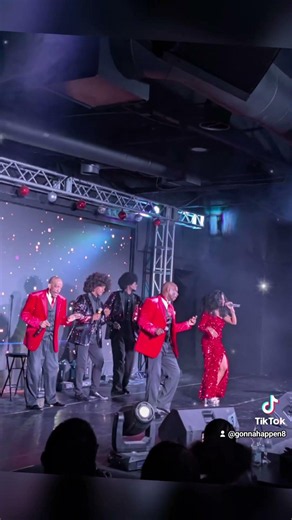 Motown Extreme Las Vegas Review ⭐⭐⭐⭐⭐ | They Still ROCK IT! 🎶🔥 | Aaron G. Beebe GONNAHAPPEN®