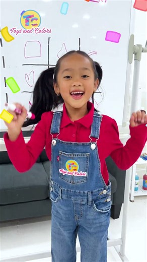 Alexa and Eric's Shapes Drawing Race!