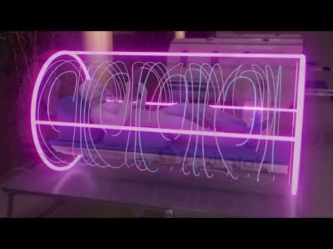 What happens during a hyperbaric chamber session