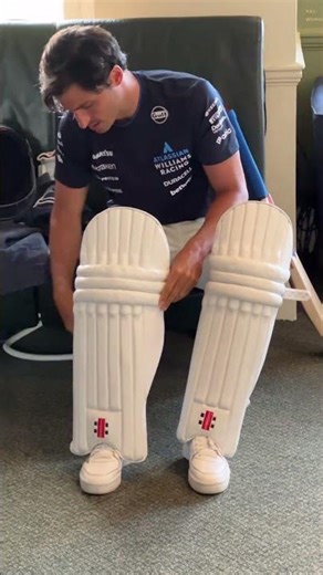 The Boxing Day test is underway, but Alex and Carlos are on standby 🏏👋 #f1