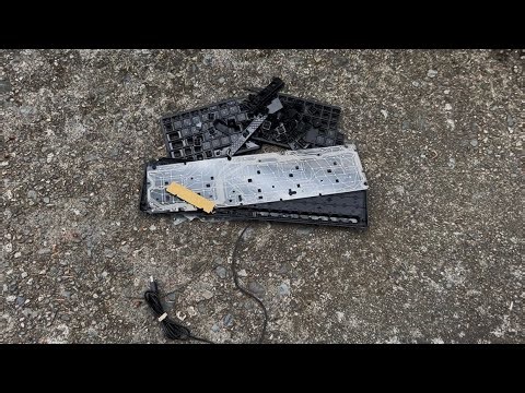 Smashing a Acer keyboard ￼
