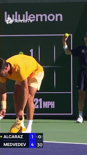 Carlos Alcaraz Loses His Shoe Mid-Point 😂👟