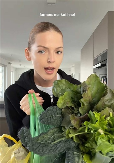 weekly farmers market haul 🫦#guthealth #wellnessjourney #healthyfood #groceryhaul #wellnesslifestyle