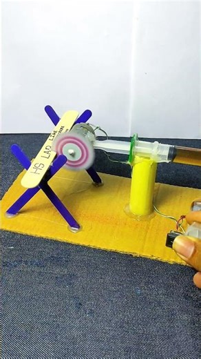 Will This Tiny Hydraulic Saw Can Cut Wood? 😳🔥