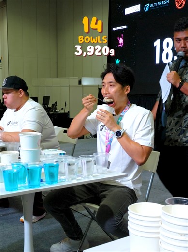 Close to 8kg of fried rice eaten in 30mins? Back at Comic Con for the ultimate fried rice face-off! Full video is up on my YouTube channel! #foodchallenge