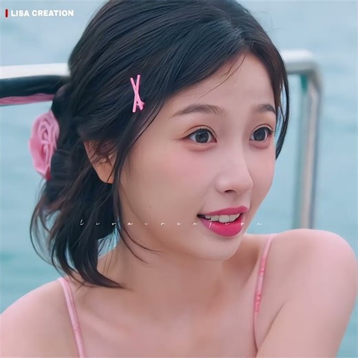 His sister knows how big the fish ,in the sea is😂..