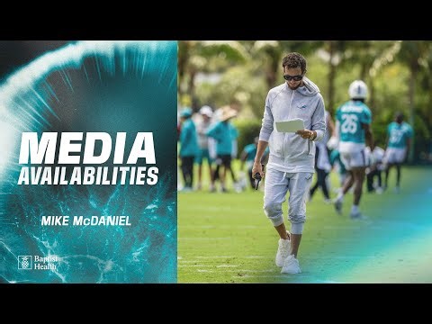 Coach Mike McDaniel meets with the media | Miami Dolphins