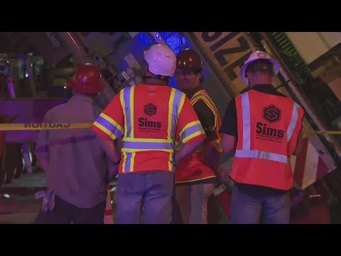 Large crane collapses onto a Hialeah front yard, just blocks from Amelia Earhart Park