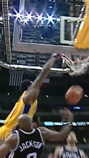 Take a look at the Top 12 Dunks on Christmas Day! 12. LeBron James Dunk vs. GSW (2016) 11. Shaquille O’Neal Alley-Oop vs. POR (2000) 10. David Robinson Dunk vs. LAC (1992) 9. Jayson Tatum Dunk vs. MIL (2022) 8. Trevor Ariza Dunk vs. PHX (2007) 7. Richard Jefferson Dunk vs. GSW (2016) 6. Michael Jordan Dunk vs. NYK (1986) 5. Kobe Bryant Dunk vs. SAS (1999) 4. Obi Toppin Through the Legs Dunk vs. ATL (2021) 3. Kobe Bryant Reverse Dunk vs. PHX (2007) 2. LeBron James Alley-Oop vs. LAL (2013) 1. Aaro