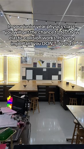 Understanding Elastic Collisions in Physics Classes