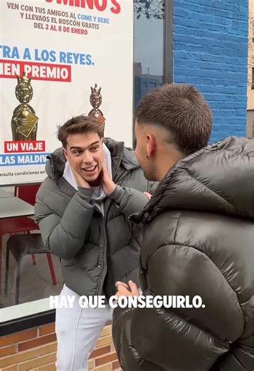 Que no panda el cúnico Tenemos un nuevo objetivo: encontrar la figurita del Rey Dorado en el Roscón de Domino’s antes que nadie, ganar el viaje a las Maldivas y desaparecer hasta que se os olvide que robamos los roscones…