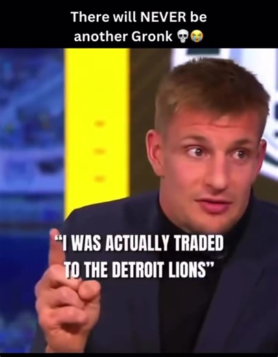 Rob Gronkowski: Redefining the Tight End Position in the NFL
