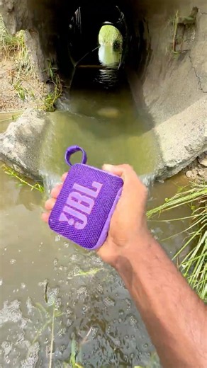 Jbl sounds test jbl go4 speaker water 💧 tunnel Puliye jumping test