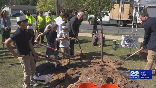 Springfield celebrates Arbor Day with tree planting ceremony
