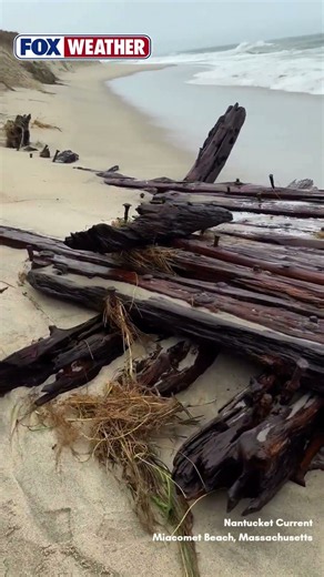 Nor'easter Uncovers 19th Century Shipwreck on Nantucket