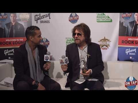 Jeff Lynne Opens Up About ELO, Roy Orbison & His 28‑Year Comeback (On Tap Rock Lounge)