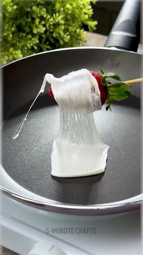 Look at the addictive process and yummy result with just a marshmallow and a strawberry🍓