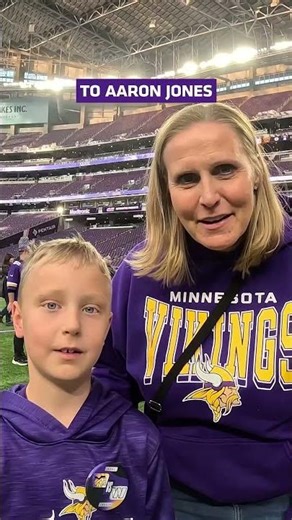 Young Fans Give Holiday Wishes to Vikings Players 🫶