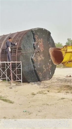 Steel in Reverse: How Cranes Extract Rebar, One Rib at a Time**