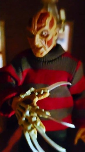 NECA Wes Craven's New Nightmare Diorama - Released in theaters October 14th 1994