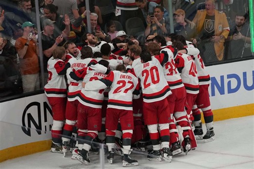 Carolina Hurricanes voittaa Stanley Cupin - Suomeen uusia NHL-mestareita! - Leijonat