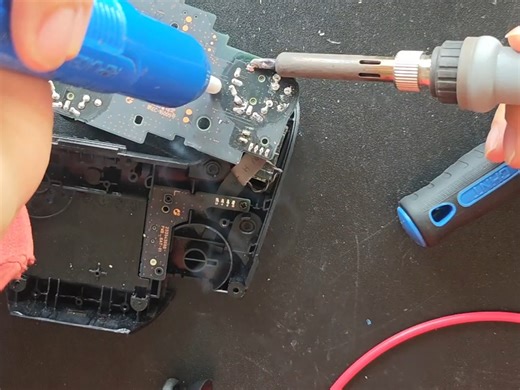 switch手柄拆解维修方法，switch pro手柄 joycon #任天堂 #switch 支持无线连接，体感、震动、NFC、唤醒主机全功能