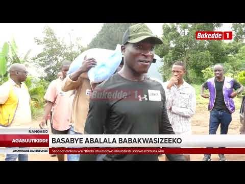 Agabuutikidde Okulwanirira Omwana owoobulenzi basabye abantu babafeeko ng'abawala