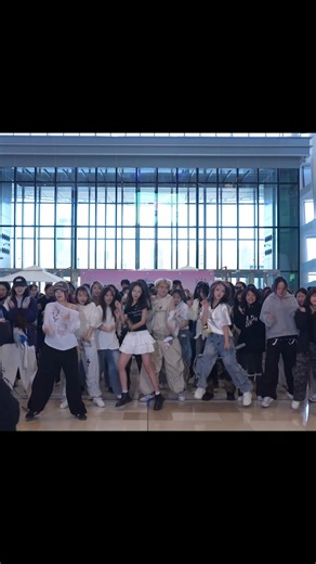 Kpop in public YENA ‘Catch Catch’