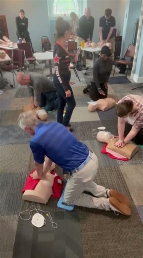 💥🫀 LIVE skill practice #BystandersCpr #ValentineTraining