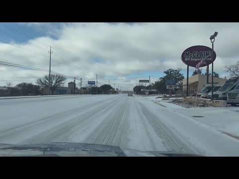 Kerrville roads mostly empty as winter storm hits Texas