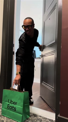 Celebrate New Year's Eve with Uber Eats Midnight Bites